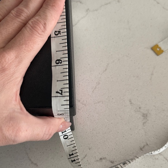 Chanel Black and White Shoe Box with dust bag - Picture 5 of 6